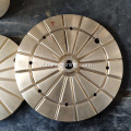 Tấm đeo bằng đồng của Crusher Crusher